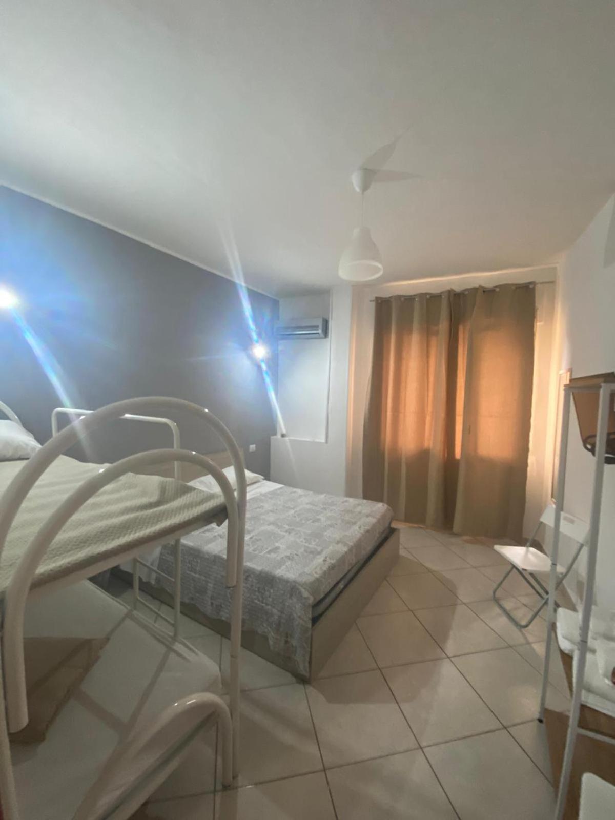 Bedroompompei With Free Parking Bagian luar foto