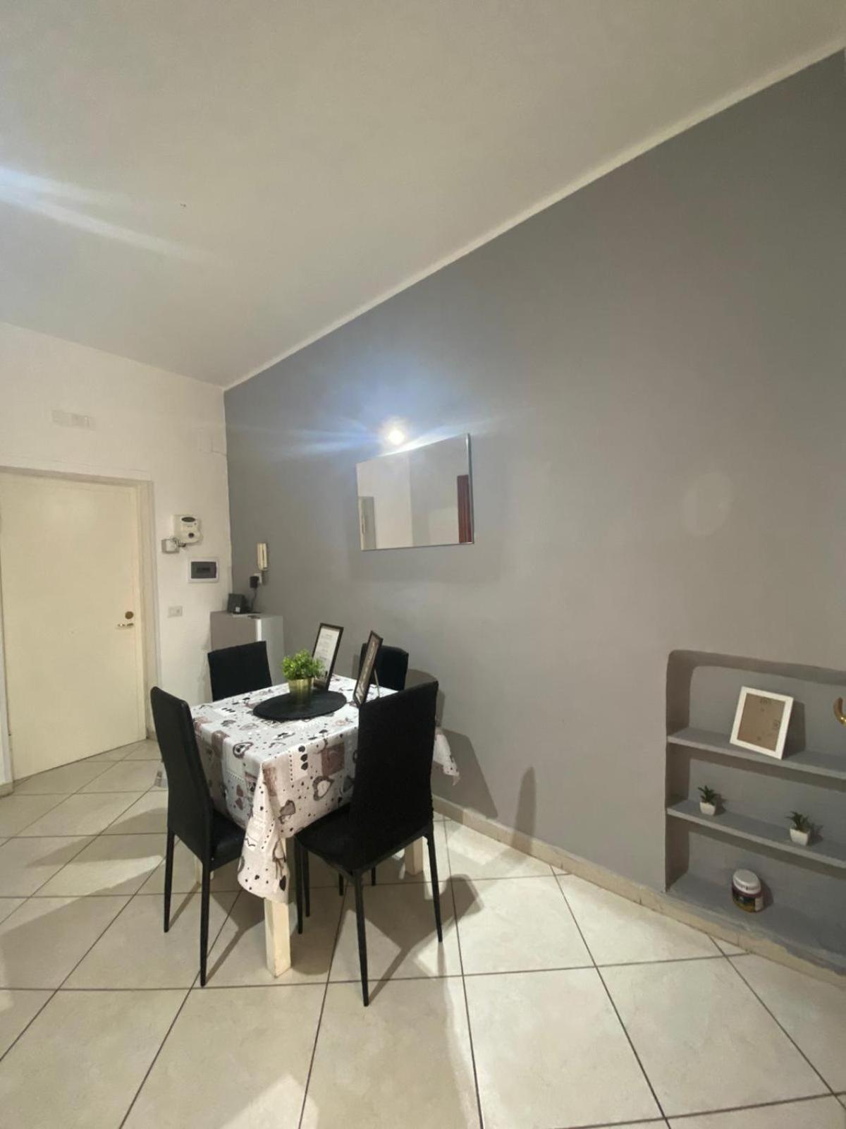 Bedroompompei With Free Parking Bagian luar foto