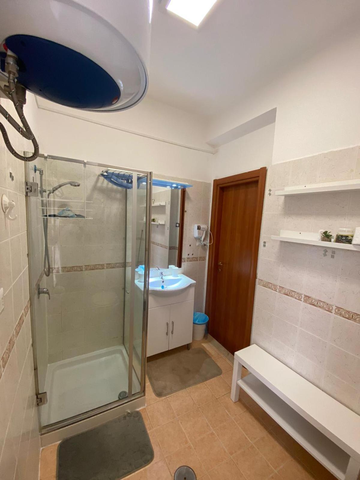 Bedroompompei With Free Parking Bagian luar foto